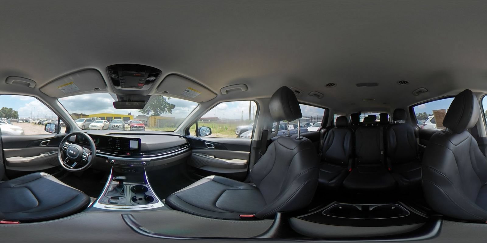 Used 2026 Kia Carnival FWD image 36