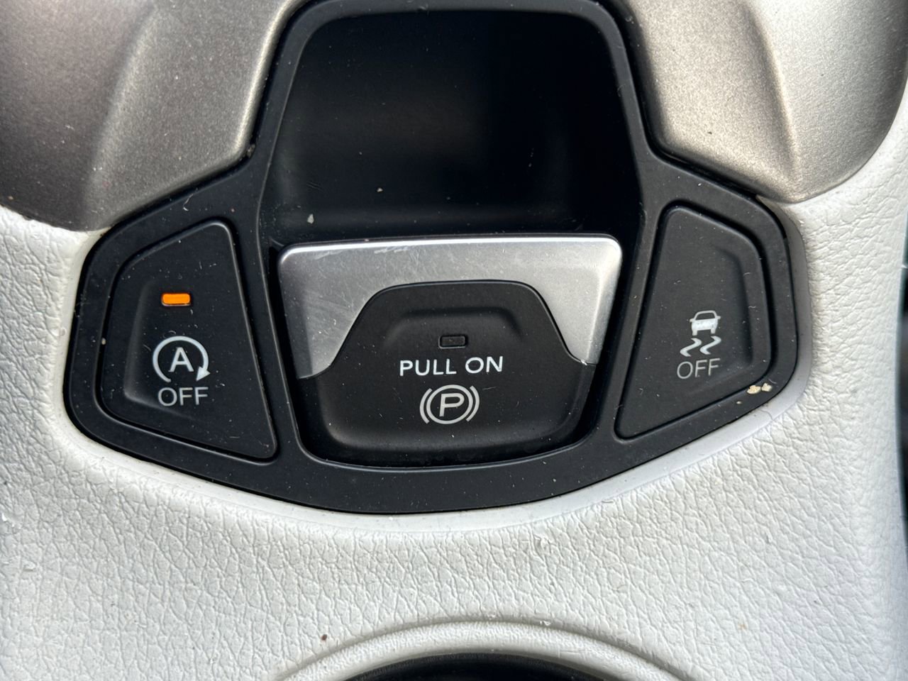 Used 2019 Jeep Compass Latitude AWD/4WD image 19