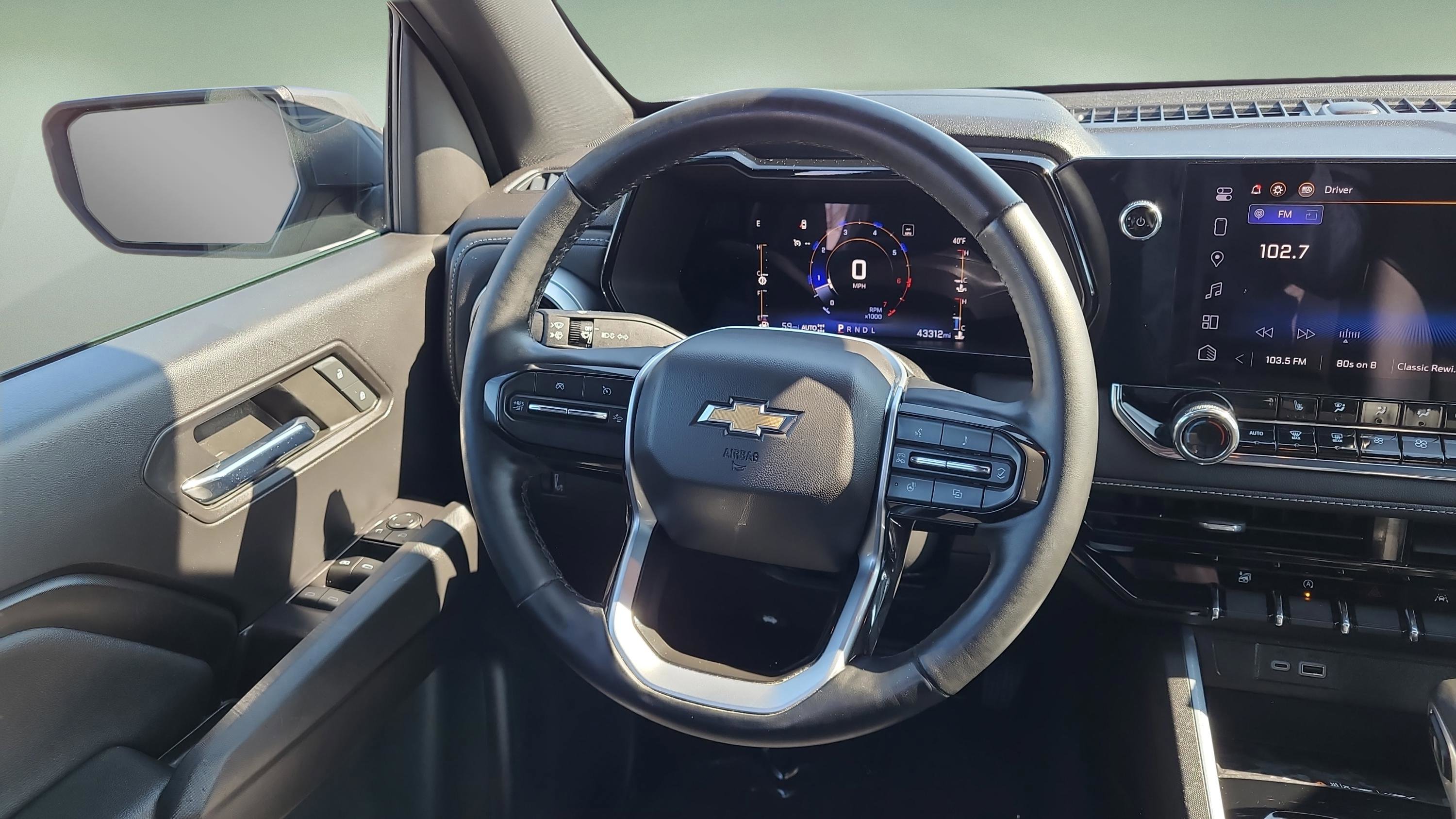 Used 2023 Chevrolet Colorado LT w/ LT Convenience Package III image 12