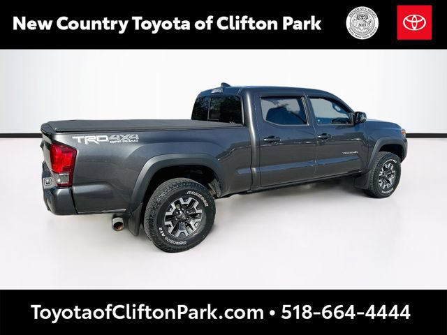Used 2017 Toyota Tacoma TRD Off-Road w/ Premium & Technology Package AWD/4WD image 7