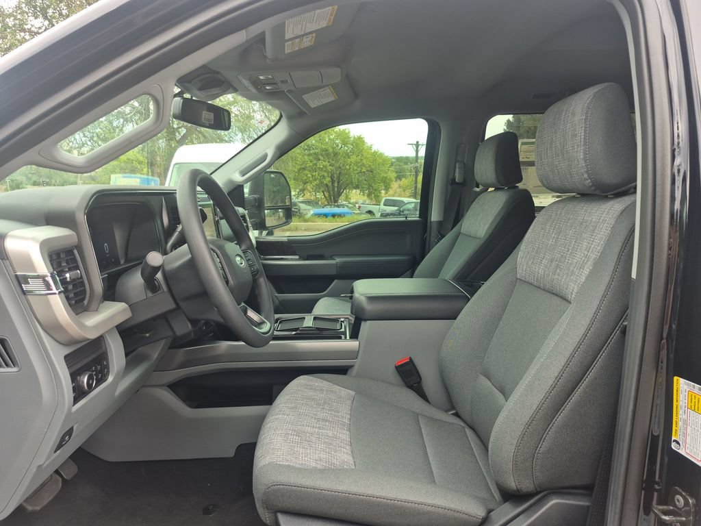 New 2026 Ford F350 XLT w/ XLT Premium Package AWD/4WD image 13