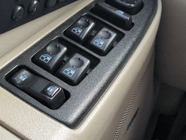 Used 2003 Chevrolet Tahoe LT AWD/4WD image 20