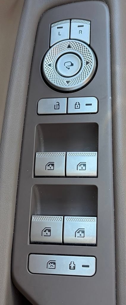 Used 2021 Genesis GV80 3.5T w/ Prestige Package 07 AWD/4WD image 17