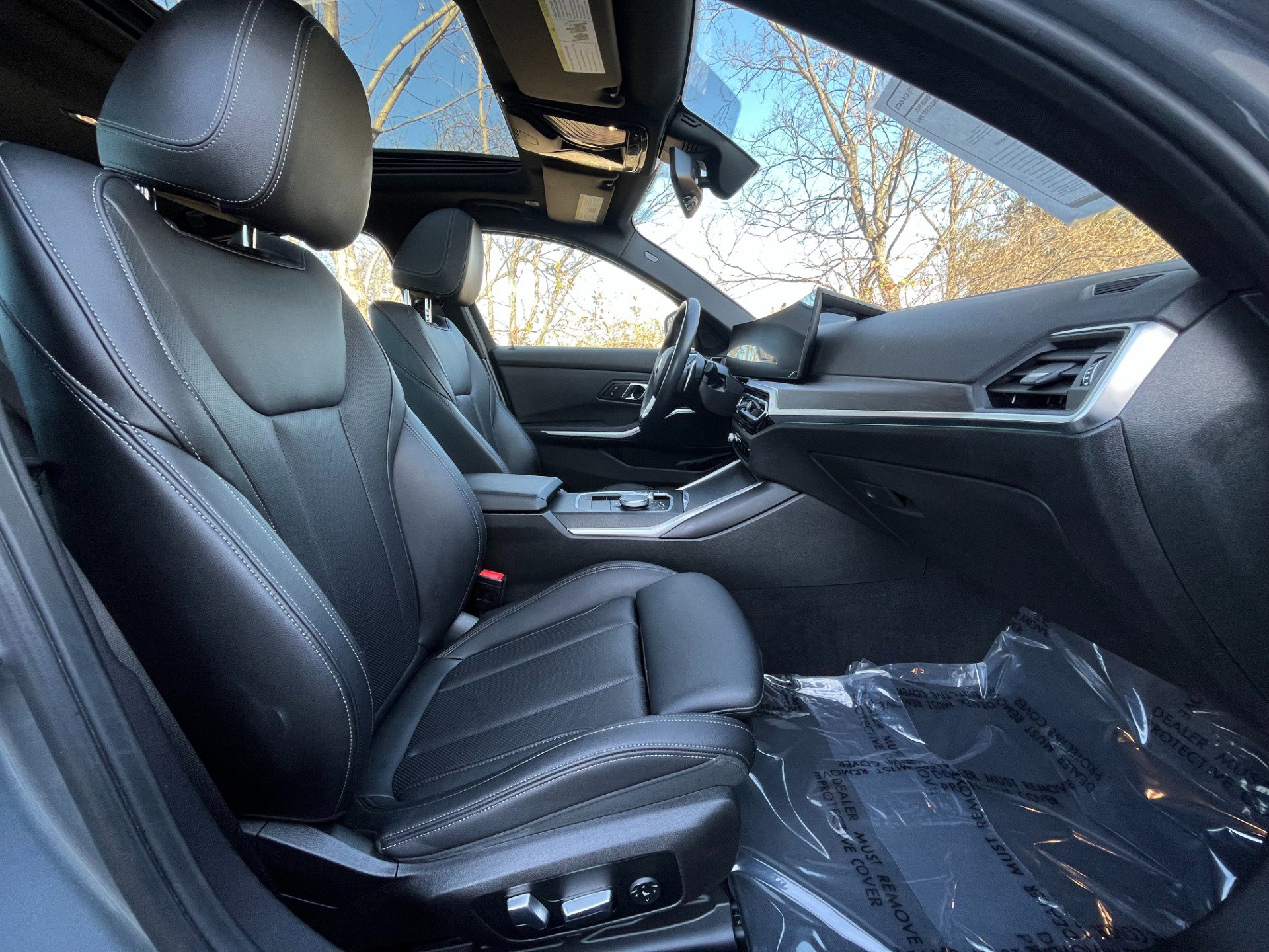 Used 2024 BMW 330i xDrive Sedan w/ Premium Package image 19