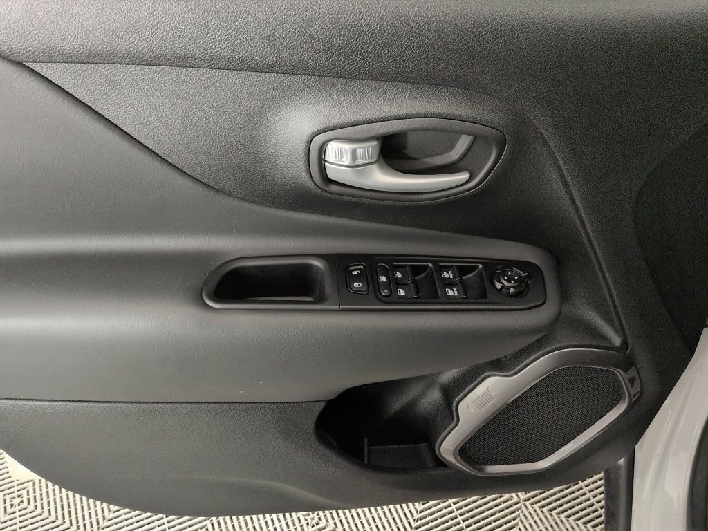 Certified 2023 Jeep Renegade Latitude w/ Sun/Sound Group image 26