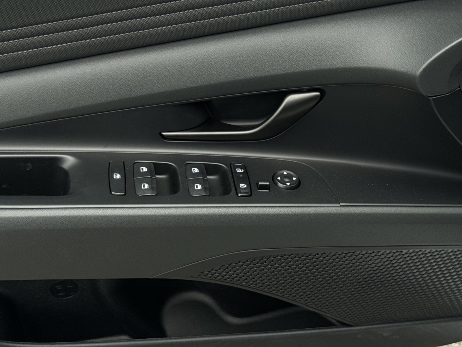 New 2026 Hyundai Elantra SEL Sport Premium FWD image 15