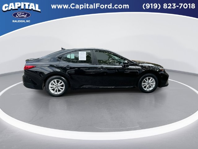 Used 2025 Toyota Camry LE FWD image 9