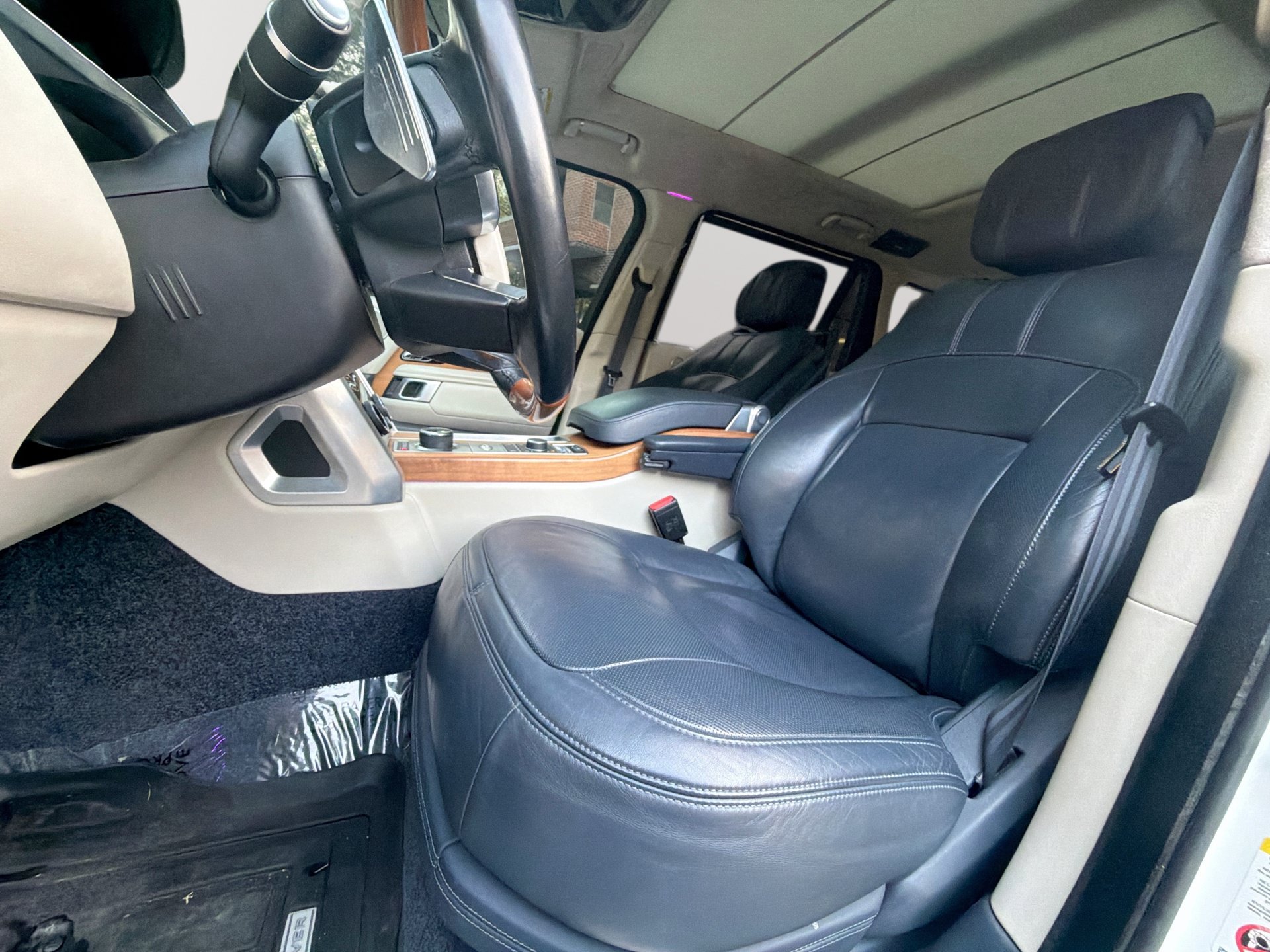 Used 2020 Land Rover Range Rover Long Wheelbase Autobiography AWD/4WD image 13