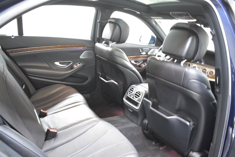 Used 2015 Mercedes-Benz S 550 4MATIC Sedan image 29