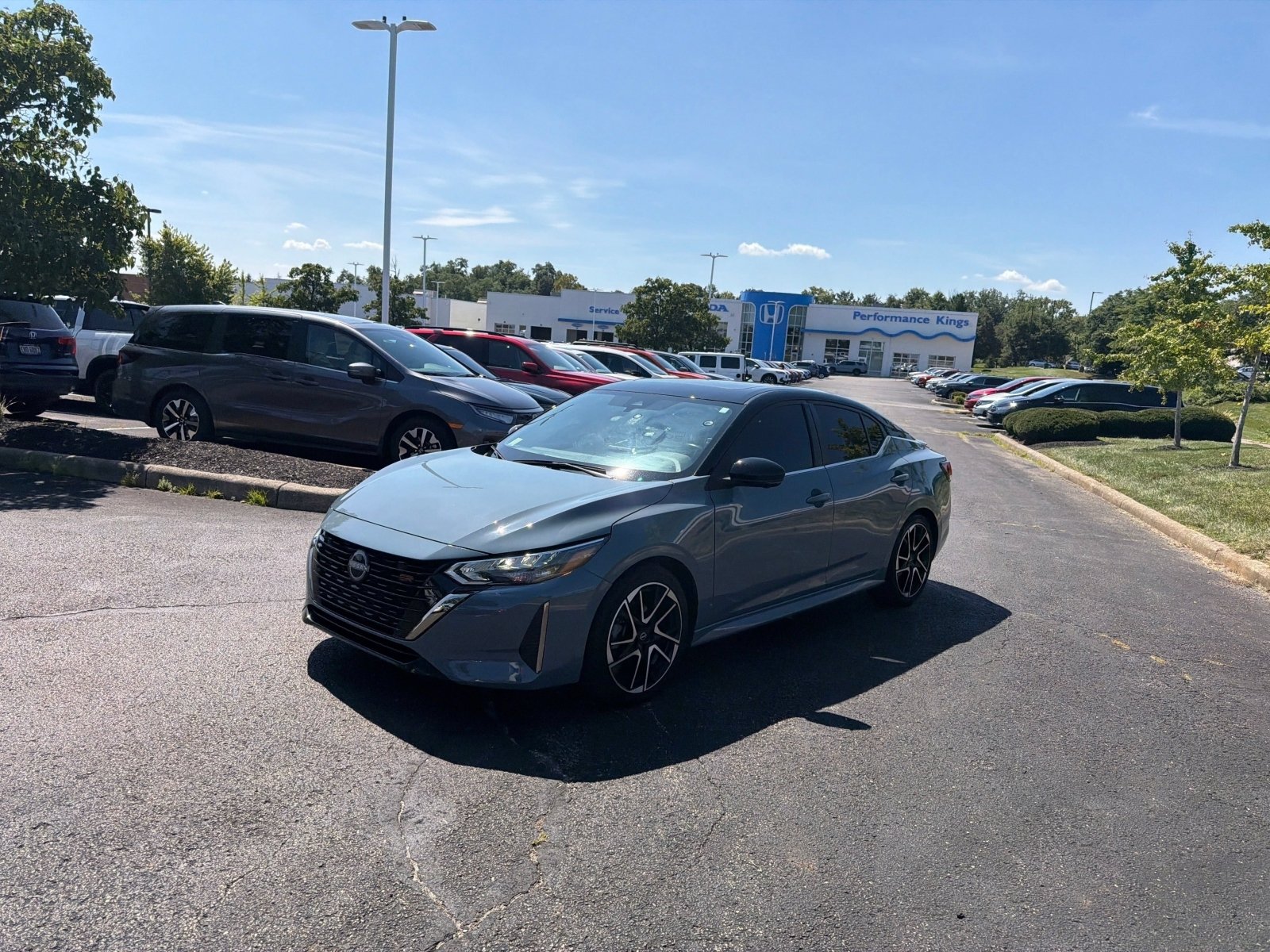 Used 2024 Nissan Sentra SR w/ SR Premium Package FWD image 9
