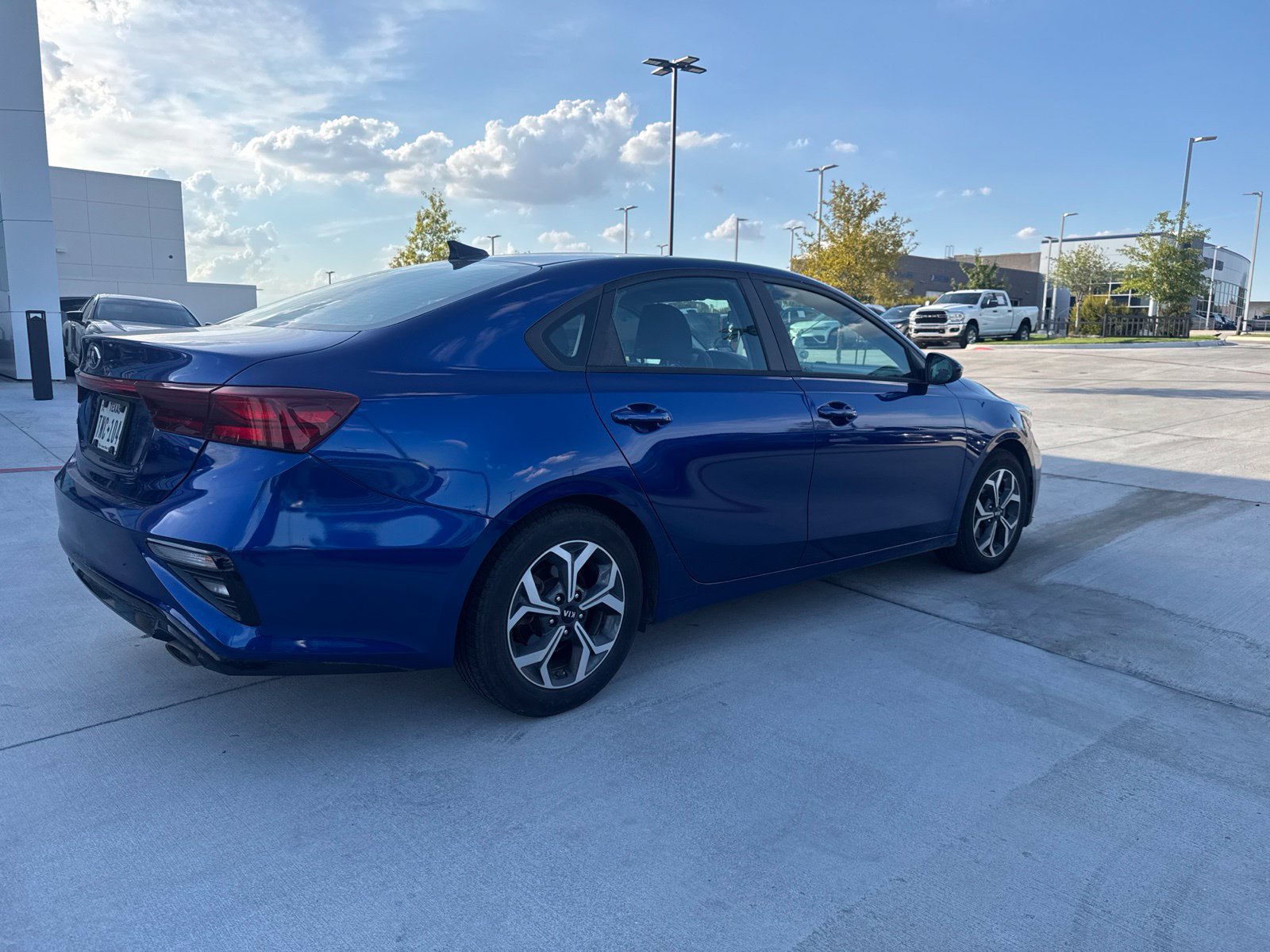 Used 2020 Kia Forte LXS FWD image 2