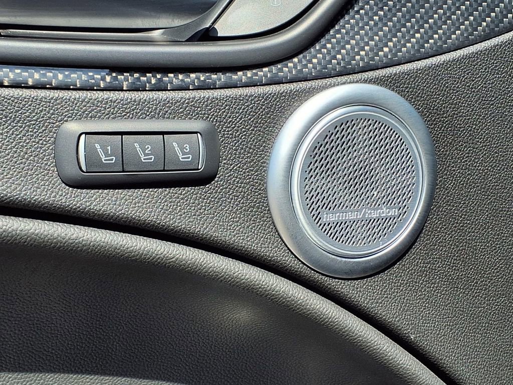 Used 2023 Alfa Romeo Stelvio Estrema AWD/4WD image 30