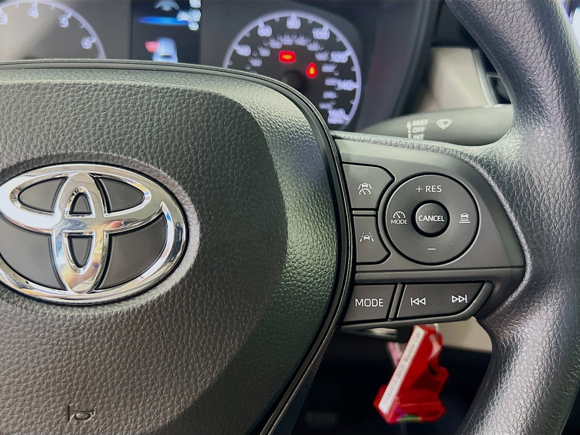 New 2025 Toyota Corolla LE image 19