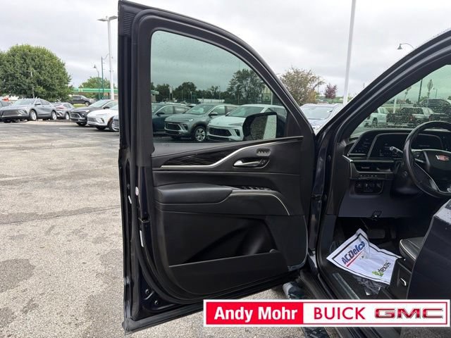 Used 2023 Cadillac Escalade ESV Sport AWD/4WD image 27
