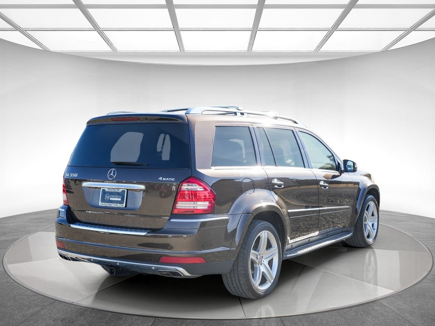 Used 2012 Mercedes-Benz GL 550 4MATIC image 4