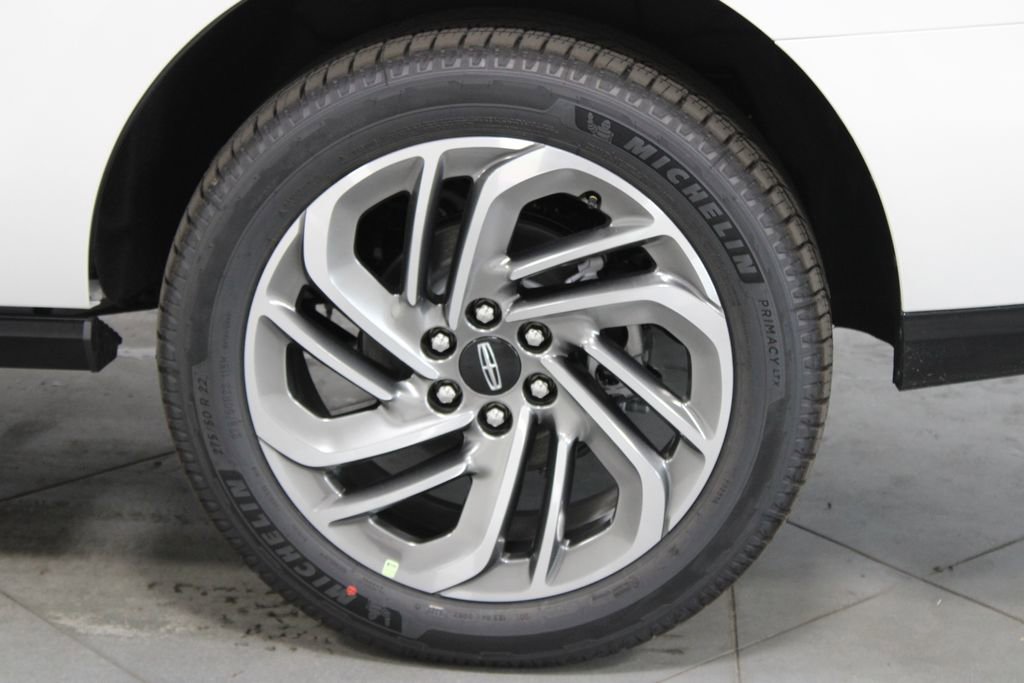 New 2025 Lincoln Navigator Reserve image 7