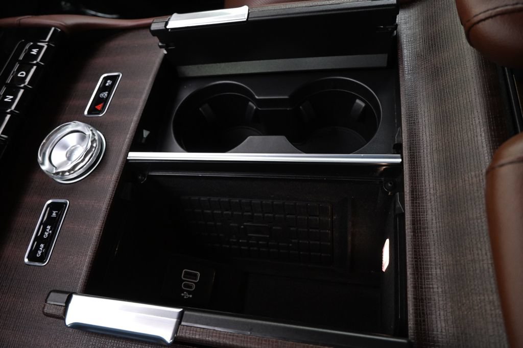 Used 2025 Lincoln Navigator Reserve AWD/4WD image 31