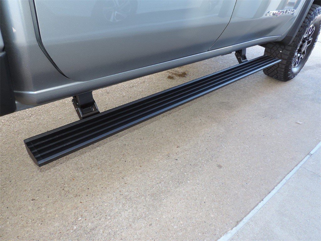 Certified 2025 GMC Sierra 2500 AT4X image 18