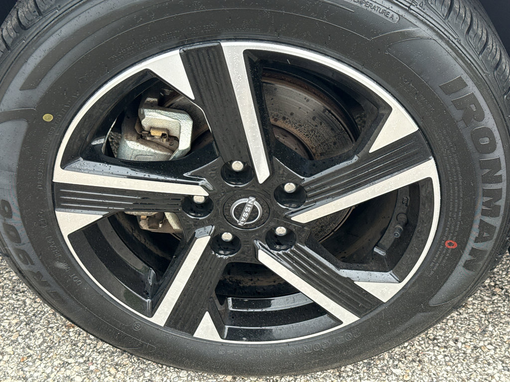 Certified 2024 Nissan Sentra SV w/ All-Weather Package FWD image 9