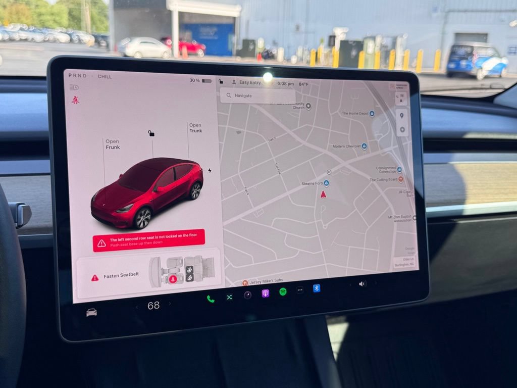 Used 2022 Tesla Model Y Long Range AWD/4WD image 29