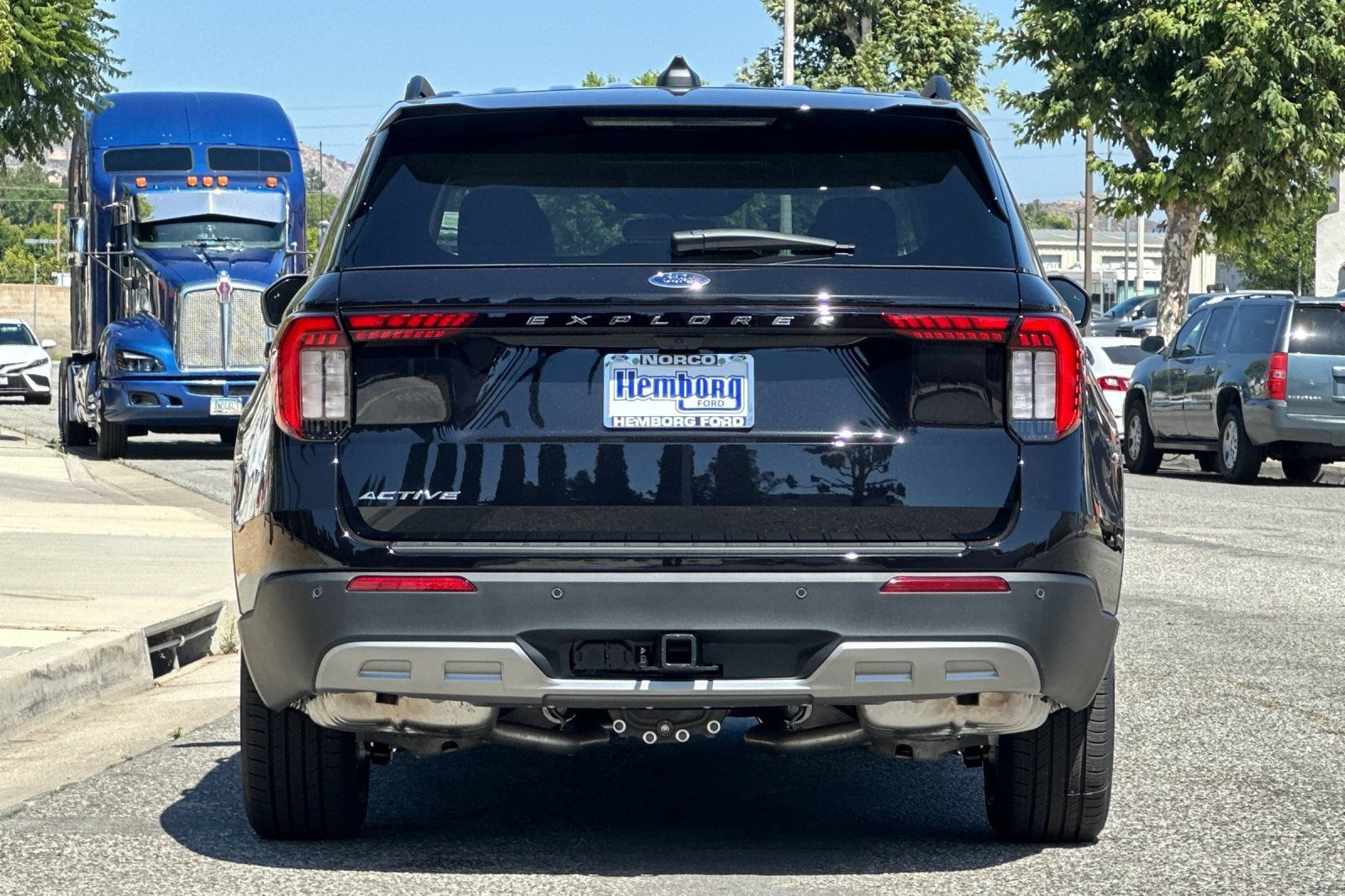 New 2026 Ford Explorer Active w/ Active Comfort Package RWD image 5