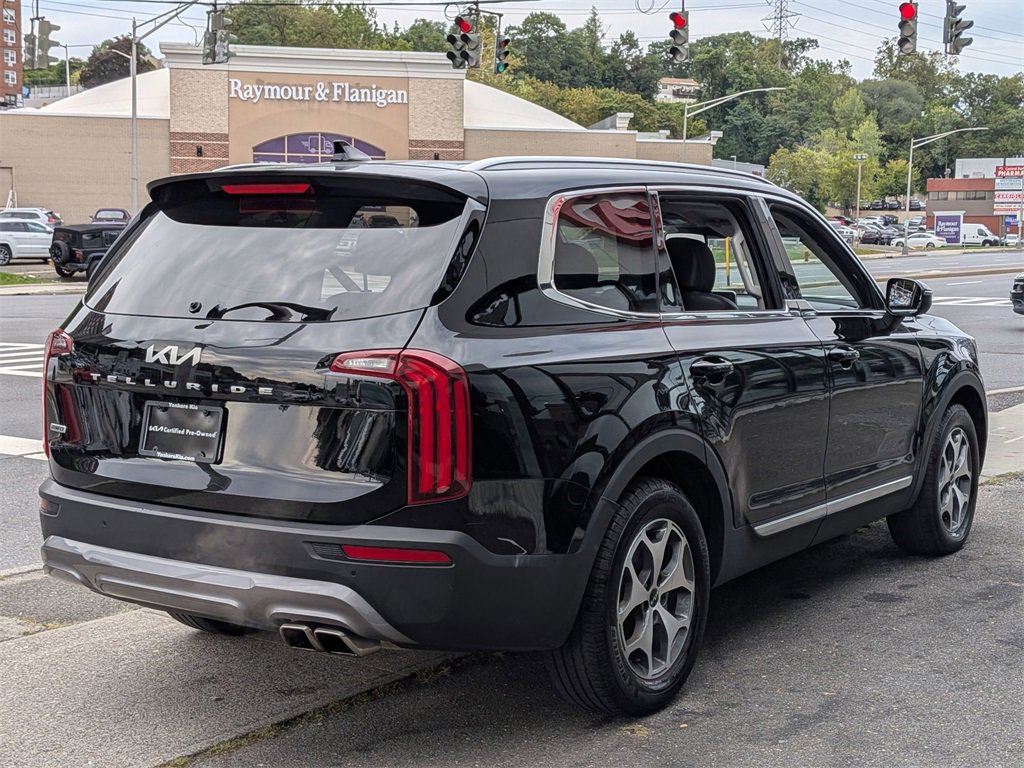 Certified 2022 Kia Telluride EX image 6