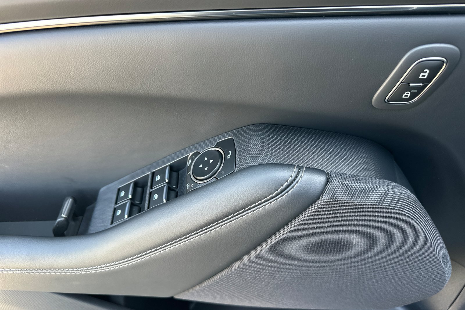 New 2026 Ford Mustang Mach-E Select RWD image 10