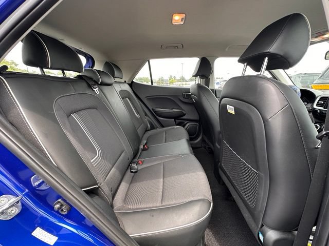 Used 2022 Hyundai Venue Limited w/ Cargo Package FWD image 30
