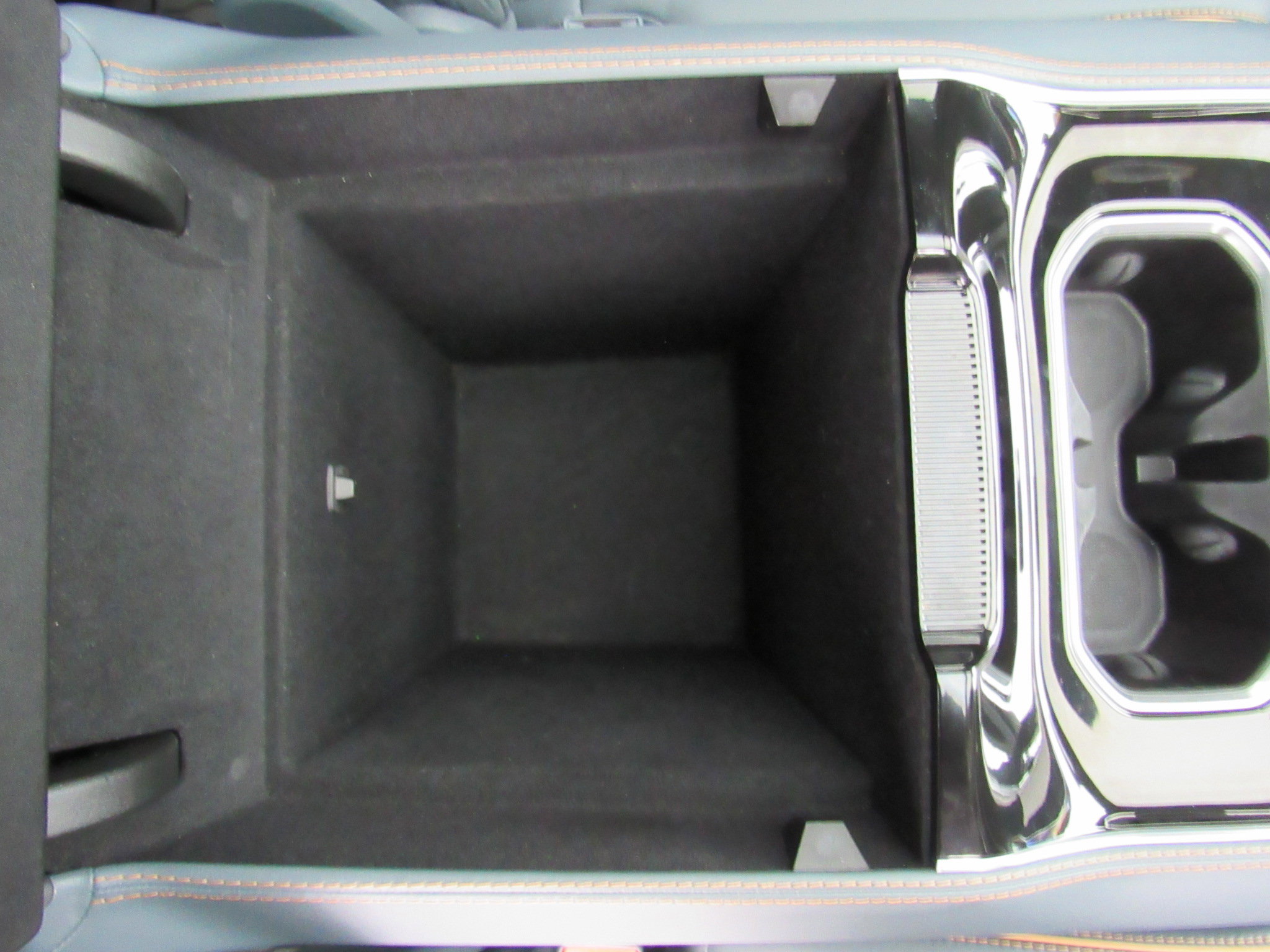 Used 2022 Jeep Grand Wagoneer Series II image 47