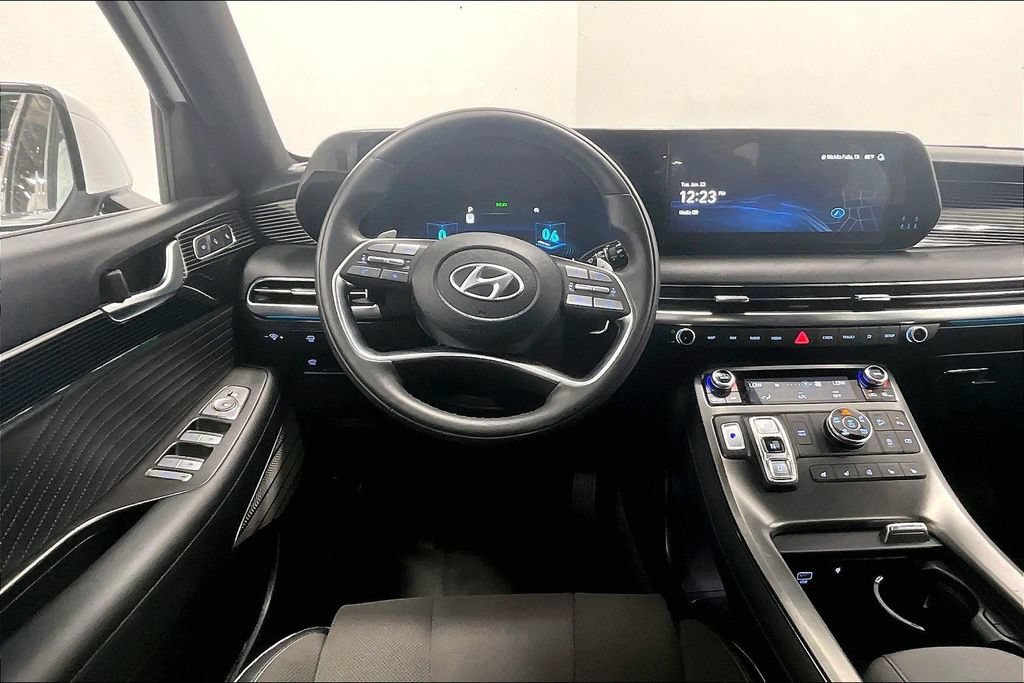 Used 2025 Hyundai Palisade Calligraphy AWD/4WD image 5