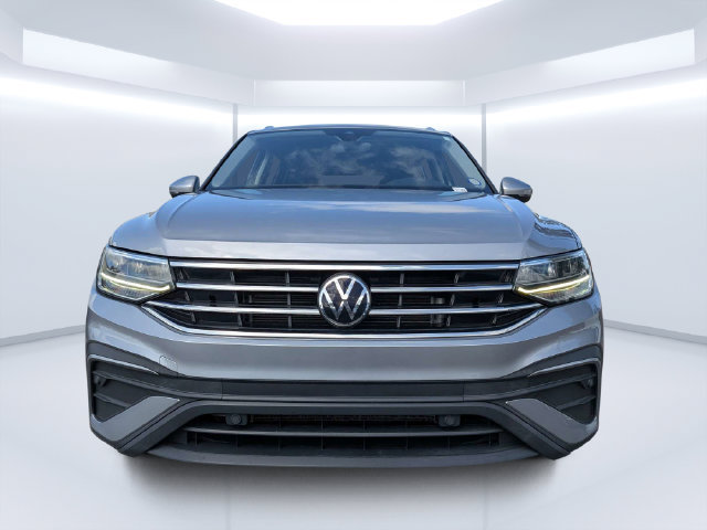 Used 2023 Volkswagen Tiguan SE FWD image 8