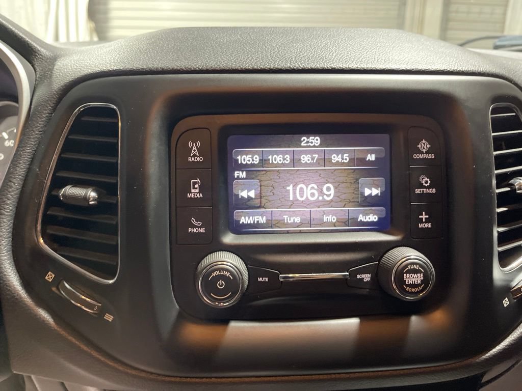 Used 2017 Jeep Compass Sport AWD/4WD image 25