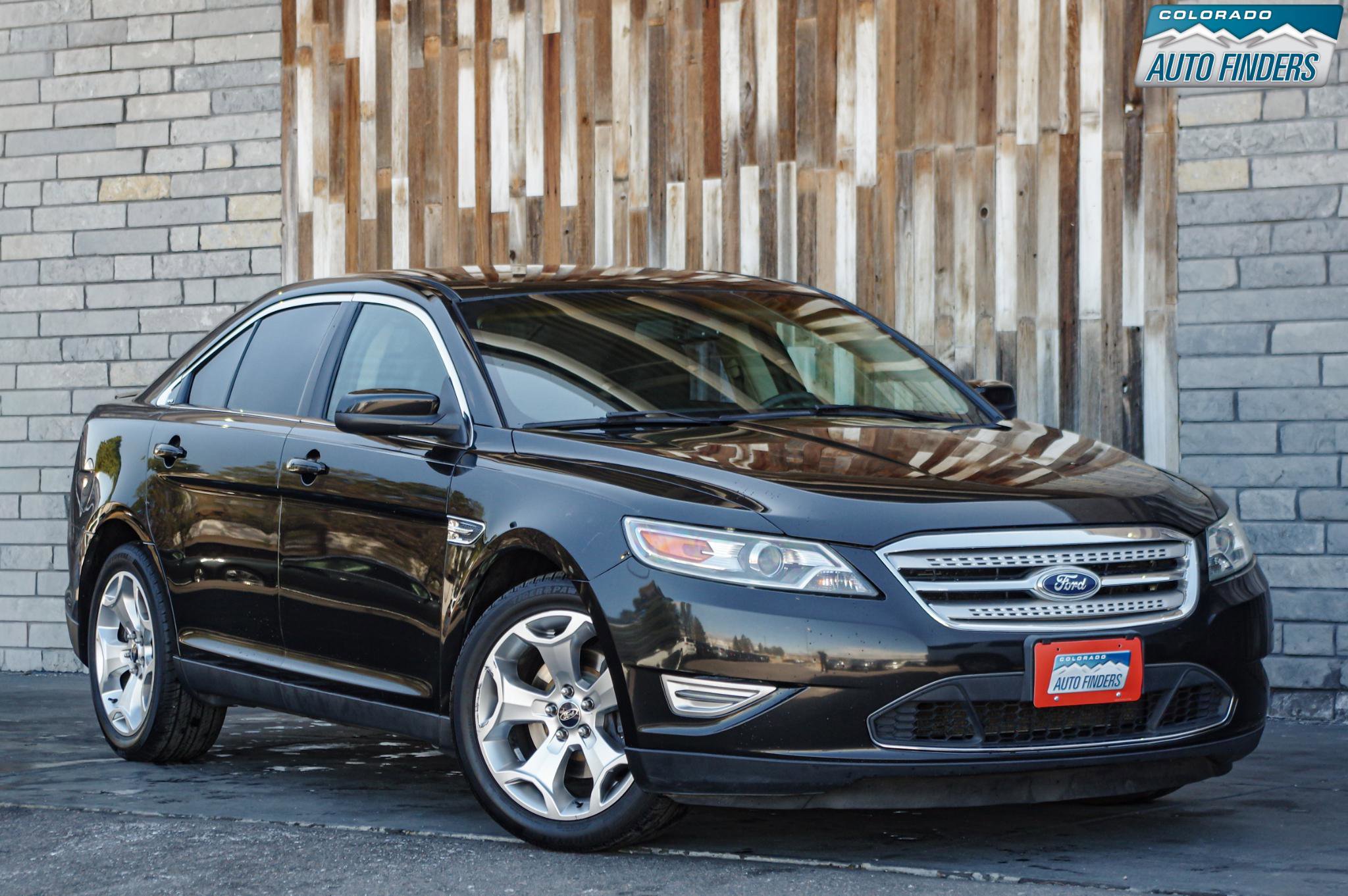 Used 2011 Ford Taurus SHO image 9