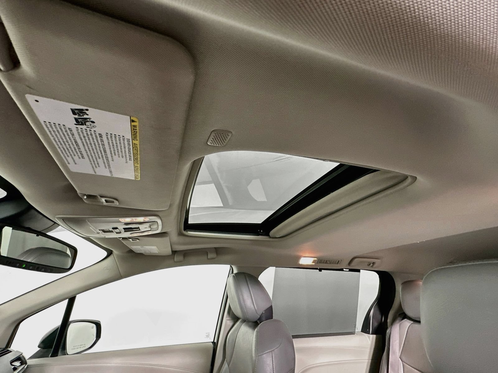 Used 2022 Toyota Sienna Limited AWD/4WD image 22