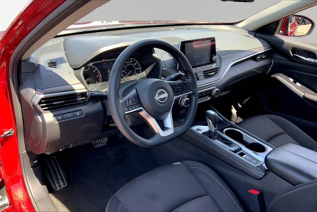 Used 2023 Nissan Altima 2.5 SV image 12