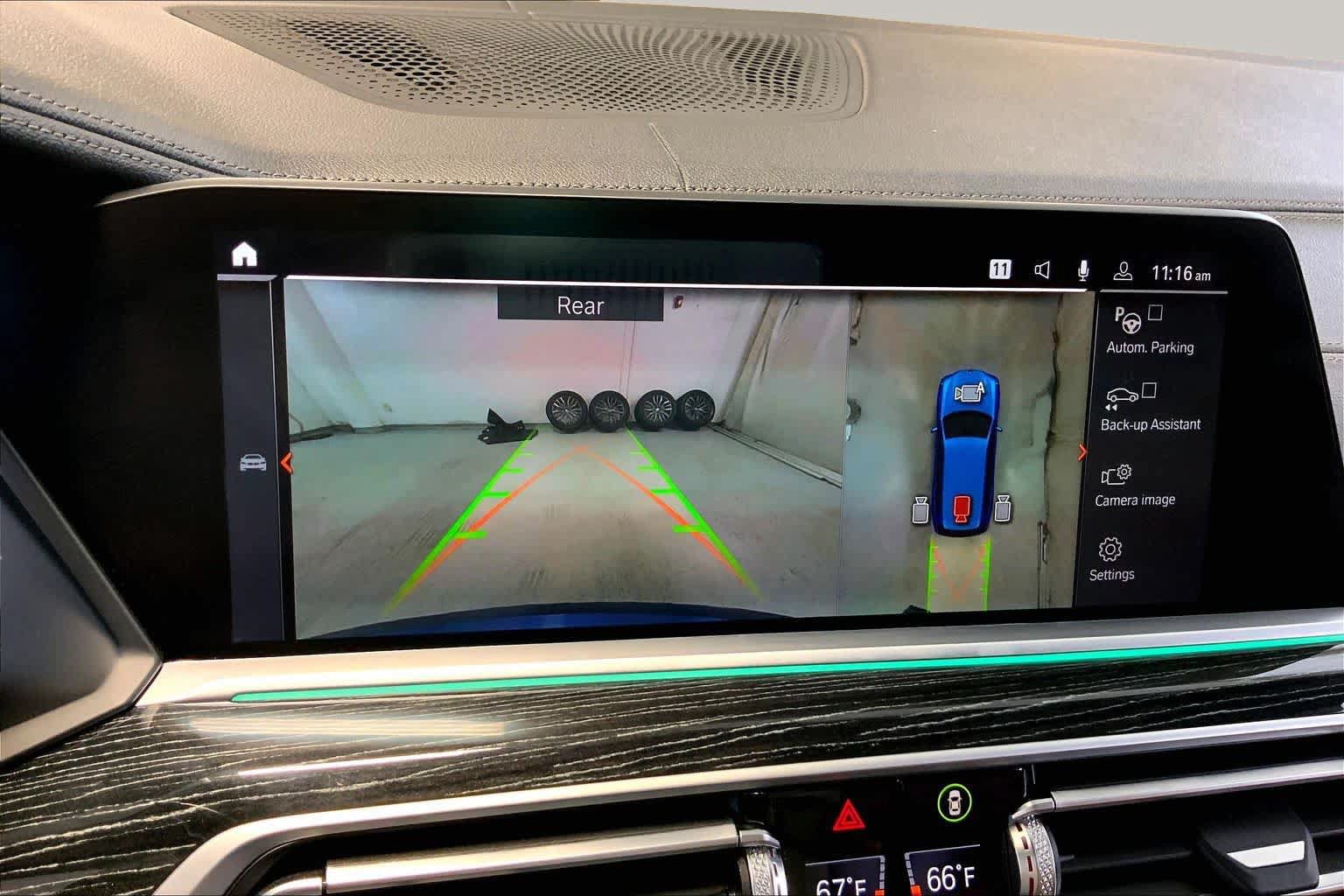 Used 2022 BMW X7 M50i AWD/4WD image 25