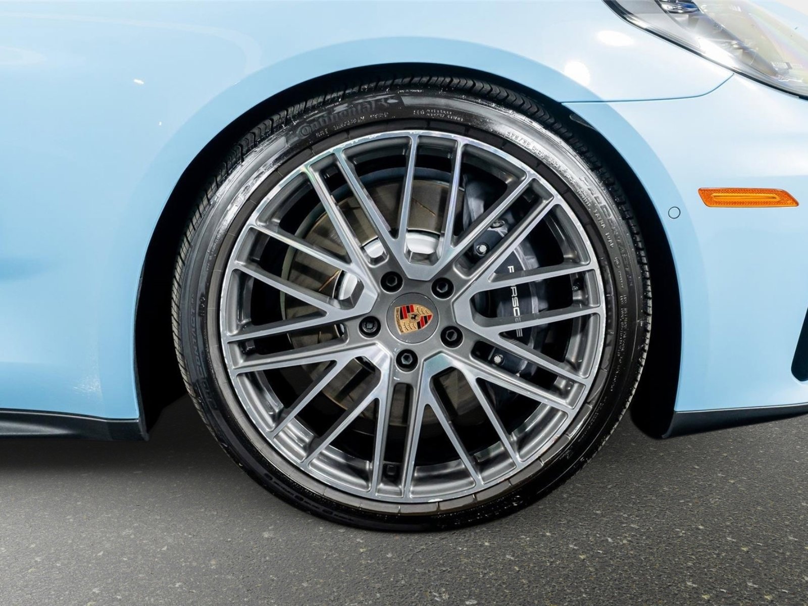 Used 2025 Porsche Panamera 4 w/ Premium Package image 7