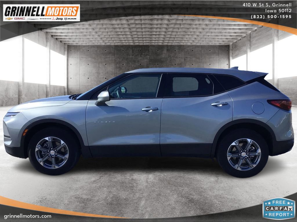Used 2025 Chevrolet Blazer LT image 8