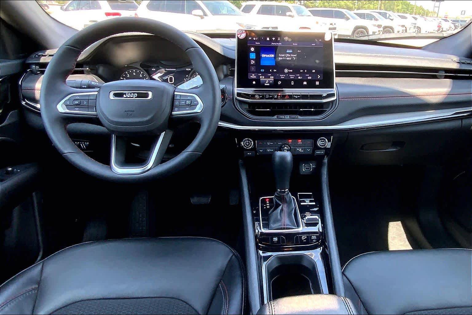 Used 2026 Jeep Compass Trailhawk AWD/4WD image 15
