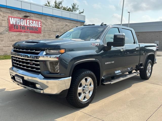 Used 2020 Chevrolet Silverado 2500 LTZ w/ LTZ Plus Package AWD/4WD image 3