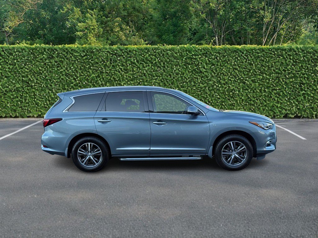 Used 2017 INFINITI QX60 Luxe w/ Premium Plus Package AWD/4WD image 2