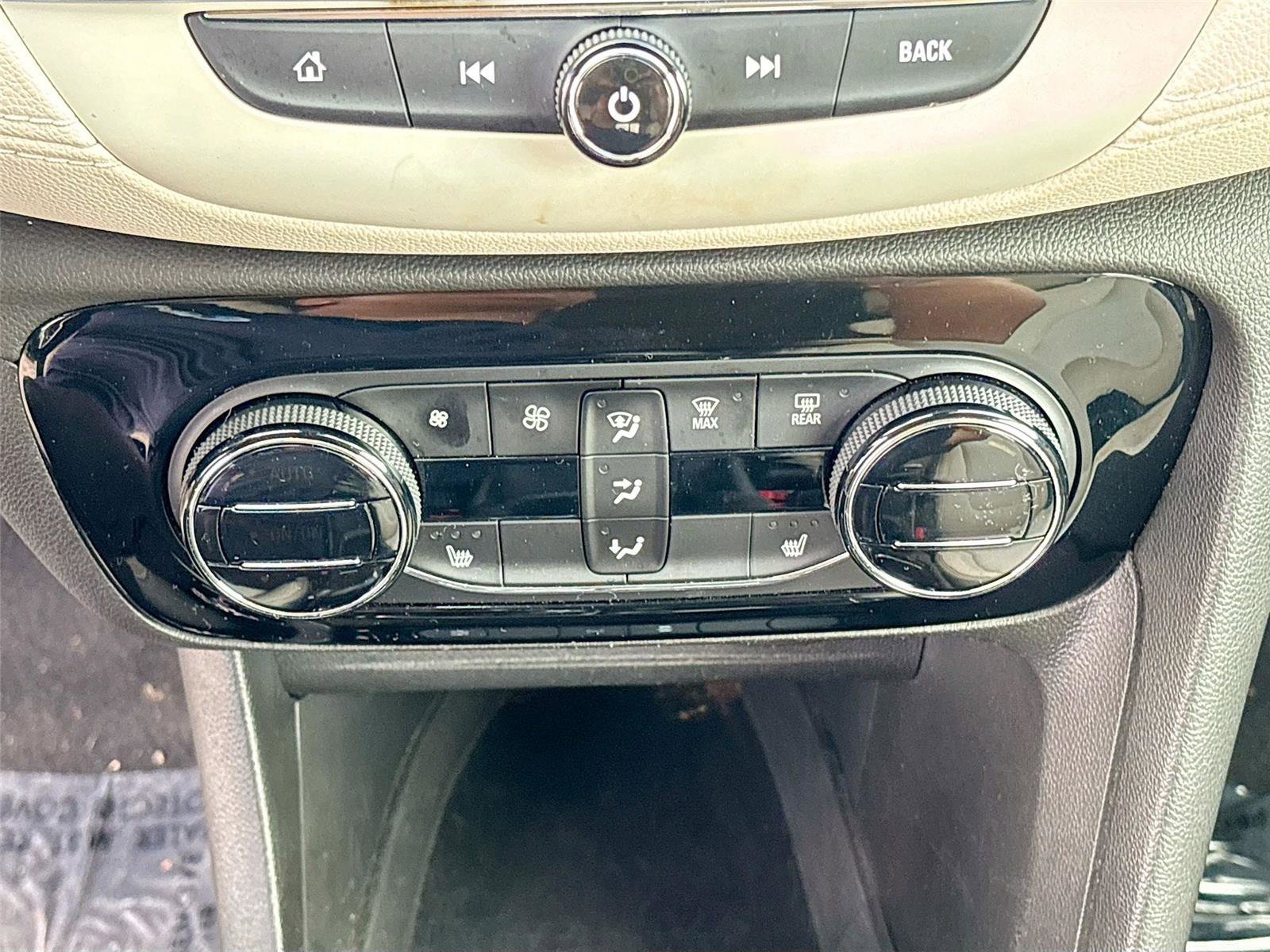 Used 2020 Buick Encore GX Select FWD image 15