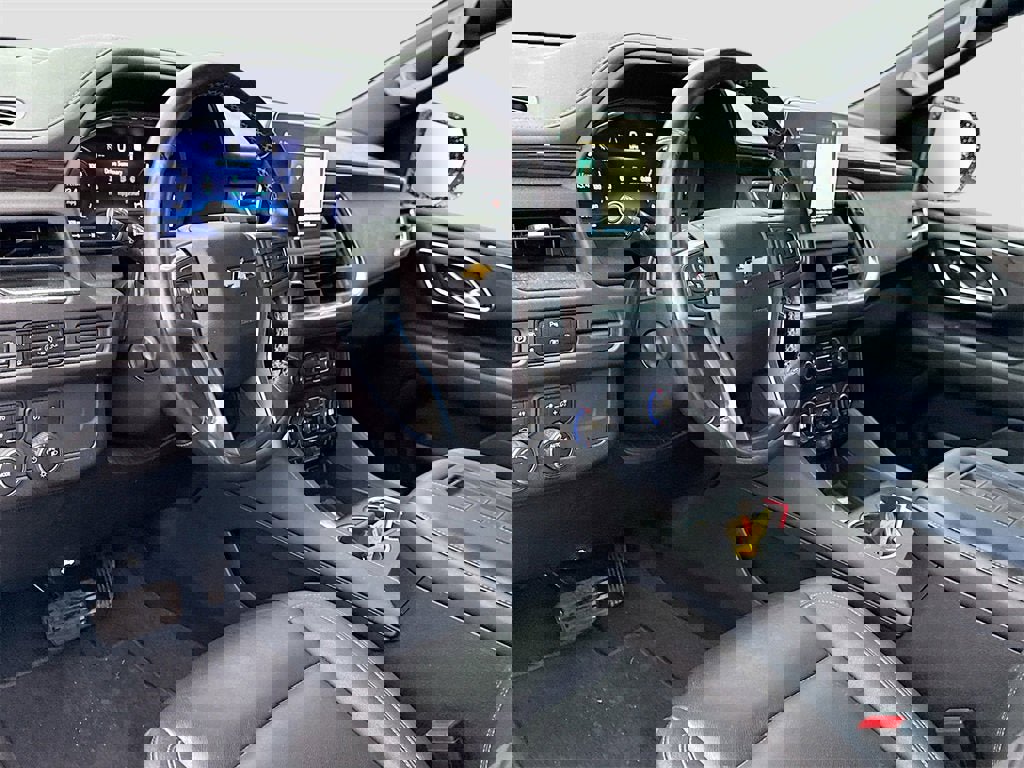 Used 2022 Chevrolet Tahoe LT w/ Luxury Package image 7