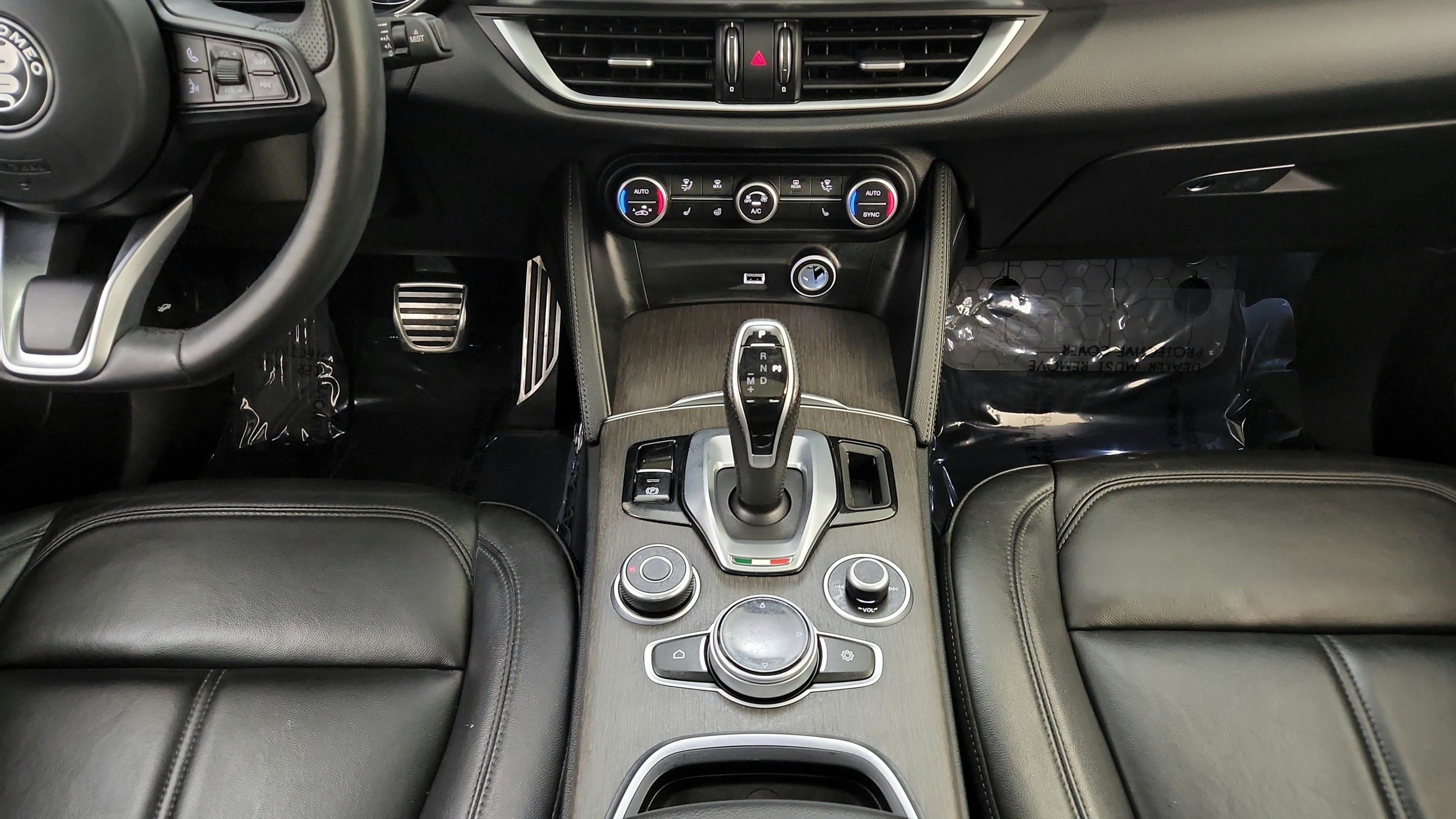 Used 2022 Alfa Romeo Stelvio Ti AWD/4WD image 36