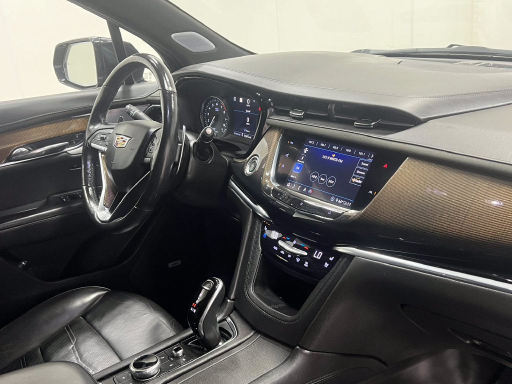 Used 2020 Cadillac XT6 Sport w/ Platinum Package AWD/4WD image 23