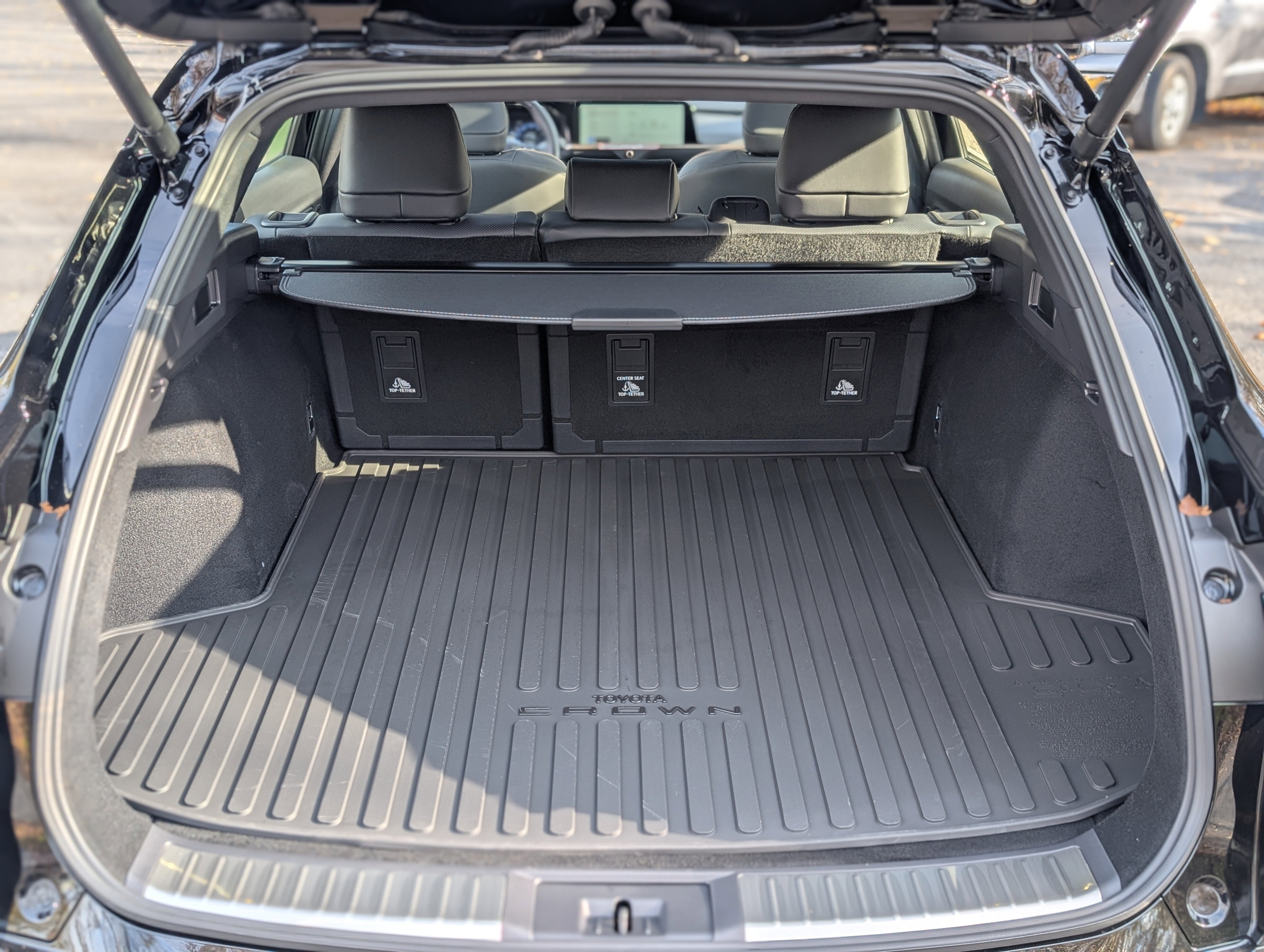 New 2025 Toyota Crown Signia image 31