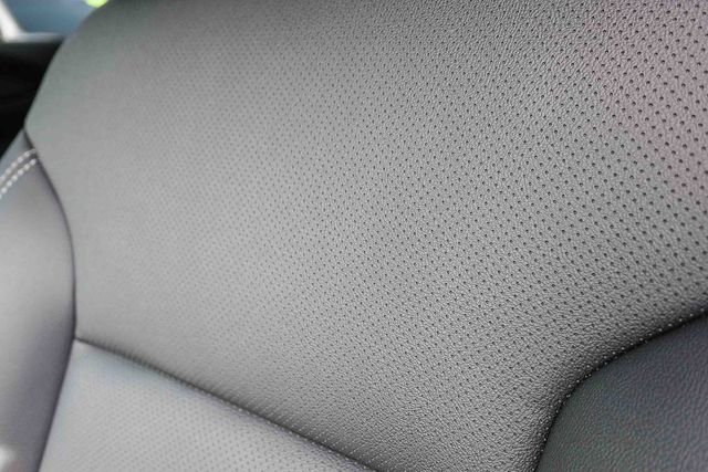 Used 2025 Chevrolet Traverse LT image 21