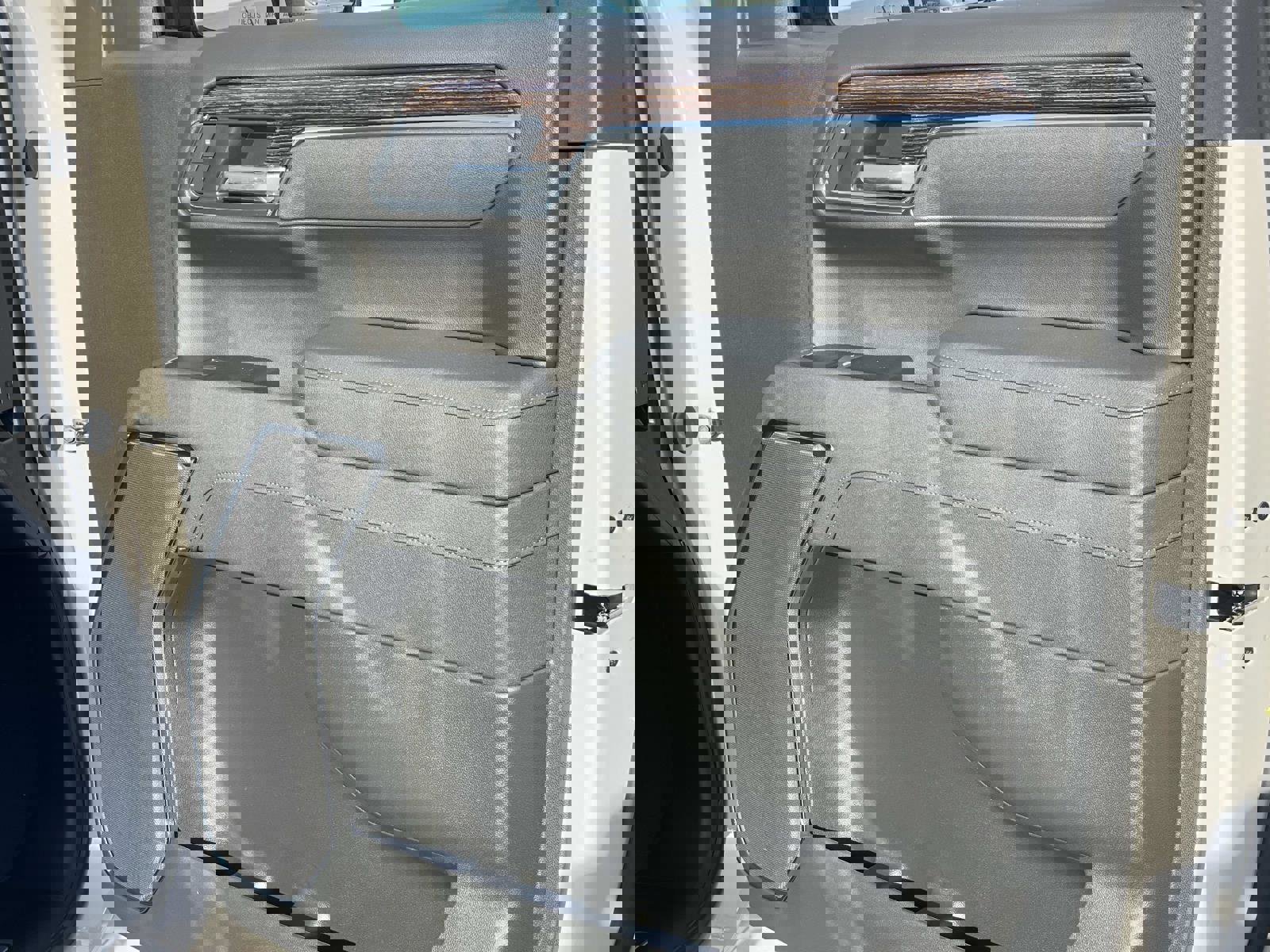 New 2026 GMC Sierra 1500 SLE w/ Preferred Package RWD image 23