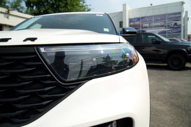 Certified 2022 Ford Explorer ST-Line AWD/4WD image 9