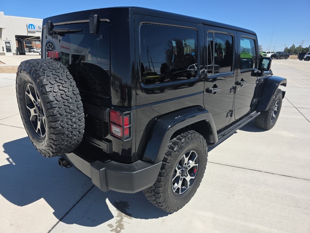 Used 2015 Jeep Wrangler Unlimited Sahara AWD/4WD image 5